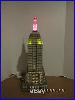 Dept 56 2003 Empire State Building 56.59207 Red Green & White Lights Work Well