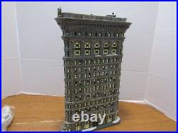 Dept. 56 2006 Flatiron Building #56.59260 Christmas In The City New In Box