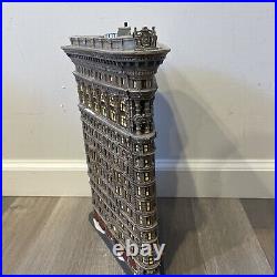 Dept 56 CHRISTMAS IN THE CITY SERIES FLATIRON BUILDING 56. 59260 With BOX INTACT