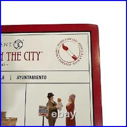 Dept 56 CITY HALL Christmas In The City 6011382 Brand New