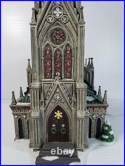 Dept 56 Cathedral of St. Nicholas Christmas in the City Retired/Limited