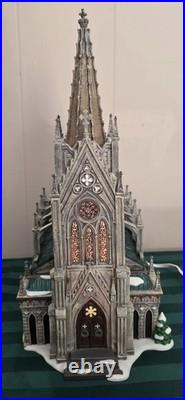 Dept 56 Cathedral of St. Nicholas Christmas in the City see description
