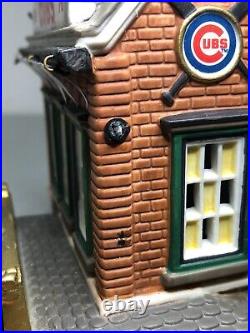 Dept. 56 Chicago Cubs Tavern FlAWED READ Christmas in the City Series