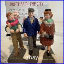 Dept 56 Christmas In The City A Family Holiday Tradition 4025248 RARE HTF in Box