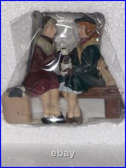 Dept 56 Christmas In The City Accessory Holiday Coffee Break #4025251 Brand New