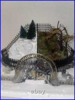 Dept 56 Christmas In The City City Zoological Garden #58978 Brand New