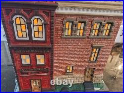 Dept 56 Christmas In The City East Village Row House # 59266 MINT CONDITION