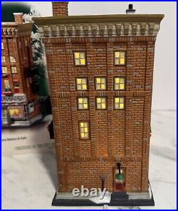 Dept 56 Christmas In The City Ferrara Bakery & Cafe #59272 In Original Box RARE