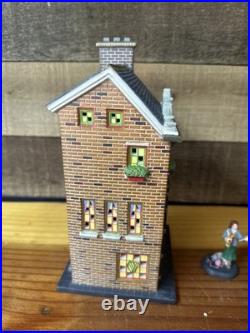 Dept 56 Christmas In The City Kelly's Irish Crafts 6264748 Complete -read