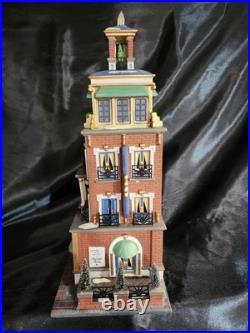 Dept 56 Christmas In The City Paramount Hotel #56.58911