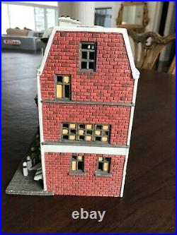 Dept 56 Christmas In The City Sutton Place Brownstone Porcelain Retired