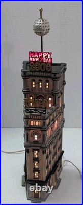 Dept 56 Christmas In The City TIMES TOWER SEE VIDEO! Missing Figure & Confetti