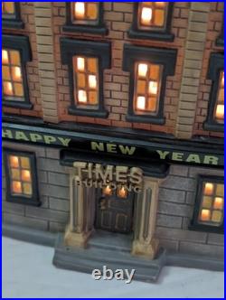 Dept 56 Christmas In The City TIMES TOWER SEE VIDEO! Missing Figure & Confetti