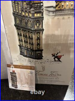 Dept 56 Christmas In The City The Times Tower Special Edition Gift Set 2000