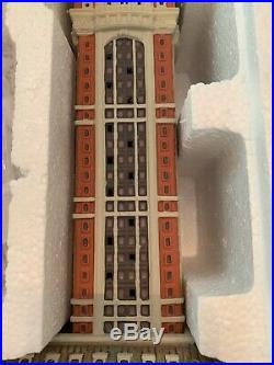 Dept 56 Christmas In The New York City Singer Building 6000569 Snow Village New