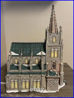 Dept 56 Christmas in the City 30th Anniversary Cathedral of St Nicholas LE