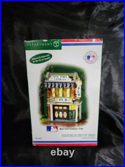 Dept 56 Christmas in the City #59225 MLB NEW YORK YANKEES PUB Brand New #410