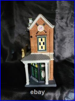 Dept 56 Christmas in the City #59225 MLB NEW YORK YANKEES PUB Brand New #410