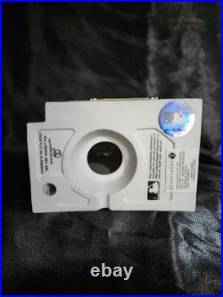 Dept 56 Christmas in the City #59225 MLB NEW YORK YANKEES PUB Brand New #410