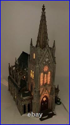Dept 56 Christmas in the City CIC Cathedral of St. Nicholas #59248 Dept 56 Christmas in the City CIC Cathedral of St. Nicholas #59248