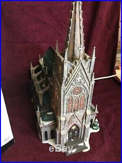 Dept 56 Christmas in the City Cathedral of St. Nicholas #59248 Good Condition