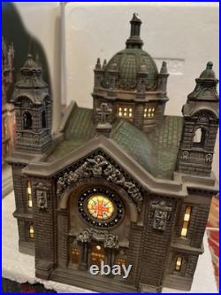 Dept 56 Christmas in the City Cathedral of St Saint Paul #58930 As Is