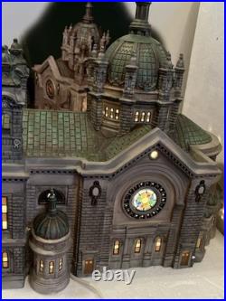 Dept 56 Christmas in the City Cathedral of St Saint Paul #58930 As Is