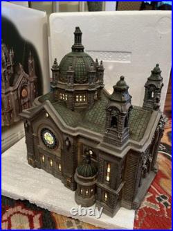 Dept 56 Christmas in the City Cathedral of St Saint Paul #58930 As Is