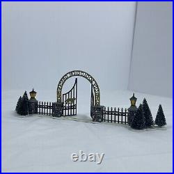 Dept 56 Christmas in the City City Zoological Garden set of 7 58978 READ