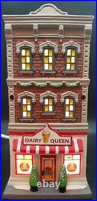 Dept 56 Christmas in the City, Downtown Dairy Queen #6000573 retired NIB