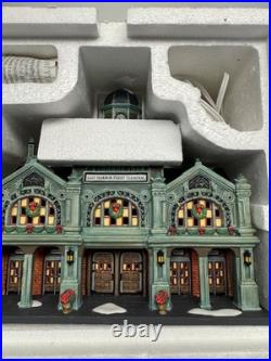 Dept 56 Christmas in the City'East Harbor Ferry Terminal' Retired Box 56.59254