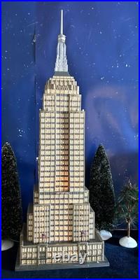 Dept 56 Christmas in the City Empire State Building 56.59207 Read Notes / Part