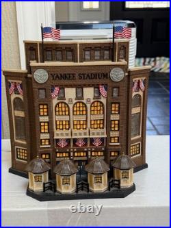 Dept 56 Christmas in the City New York Yankees MLB 2001 Retired #56.58923