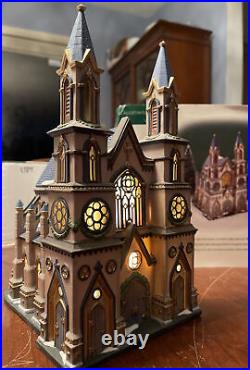 Dept 56 Christmas in the City Old Trinity Church Lit Stained Glass MIB 98