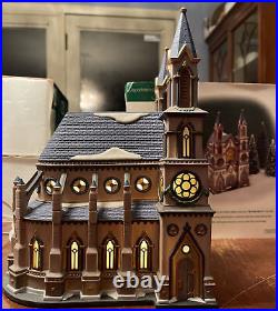 Dept 56 Christmas in the City Old Trinity Church Lit Stained Glass MIB 98