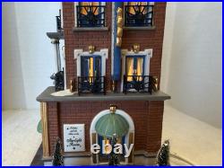 Dept 56 Christmas in the City Series Paramount Hotel 58911 Complete, With Box Dept 56 Christmas in the City Series Paramount Hotel 58911 Complete, With Box