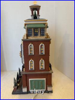 Dept 56 Christmas in the City Series Paramount Hotel 58911 Complete, With Box Dept 56 Christmas in the City Series Paramount Hotel 58911 Complete, With Box