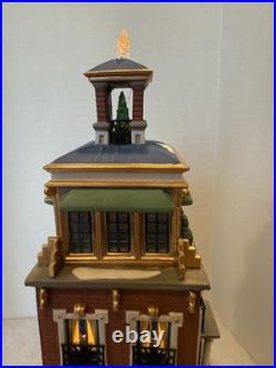 Dept 56 Christmas in the City Series Paramount Hotel 58911 Complete, With Box Dept 56 Christmas in the City Series Paramount Hotel 58911 Complete, With Box