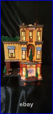 Dept 56 Christmas in the City Series Parkview Hospital #58947 item #326