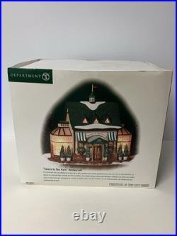 Dept 56 Christmas in the City Tavern in the Park Restaurant #58928 with Box