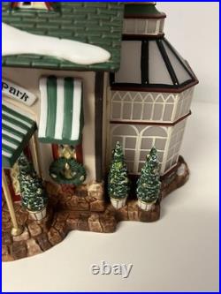 Dept 56 Christmas in the City Tavern in the Park Restaurant #58928 with Box