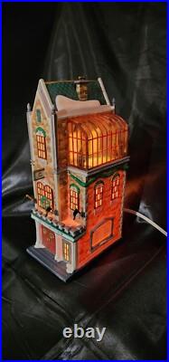 Dept 56 Christmas in the City University Club #58945 Item#309