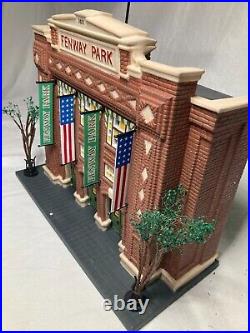 Dept 56, Christmas in the city MLB Series Fenway Park with3 Accessories, NEW