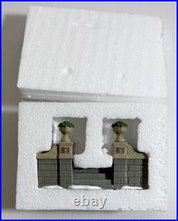 Dept 56 Classic Christmas BRIDGE STAIRS & TOPIARY NY City Central Park New