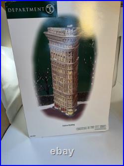 Dept 56 Flatiron Building Christmas in the City Illuminated Original Box READ