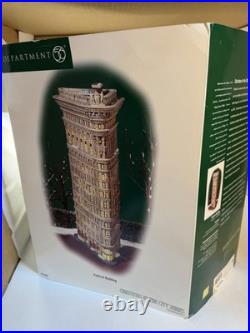 Dept 56 Flatiron Building Christmas in the City Illuminated Original Box READ