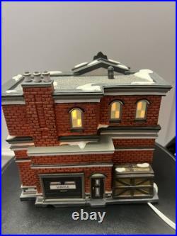 Dept 56 Harley Davidson City Dealership 59202 Christmas in the City Series w Box Dept 56 Harley Davidson City Dealership 59202 Christmas in the City Series w Box