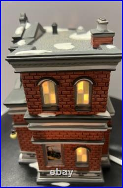 Dept 56 Harley Davidson City Dealership 59202 Christmas in the City Series w Box Dept 56 Harley Davidson City Dealership 59202 Christmas in the City Series w Box