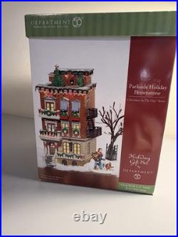 Dept 56 Parkside Holiday Brownstone 2002 Christmas in the City Retired