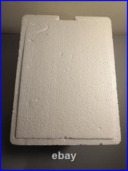 Dept 56 Parkside Holiday Brownstone 2002 Christmas in the City Retired